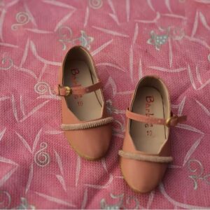 girls red formal pumps