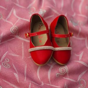 girls red formal pumps